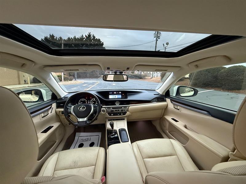 Lexus ES 350 Sedan 2015