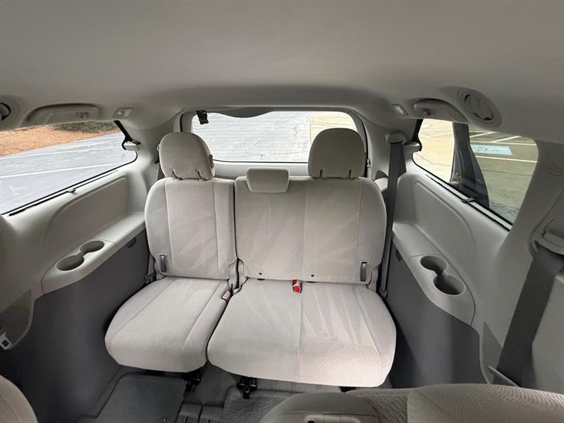 Toyota Sienna LE FWD 8-Passenger V6 2014