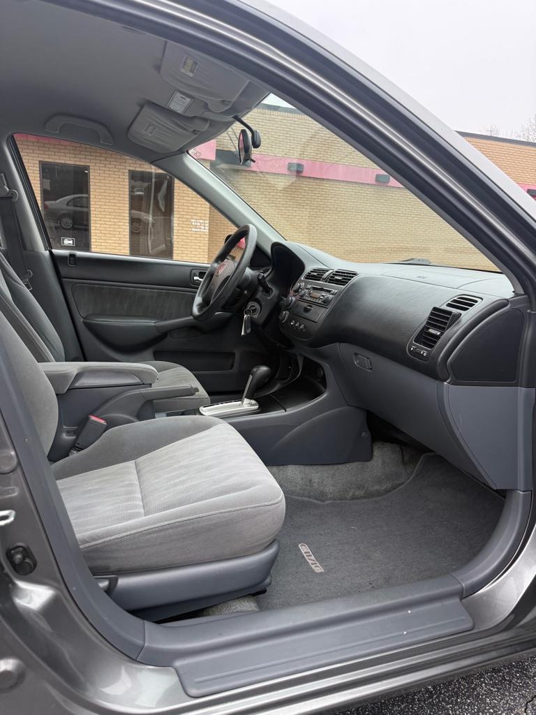 Honda Civic LX Sedan AT 2005