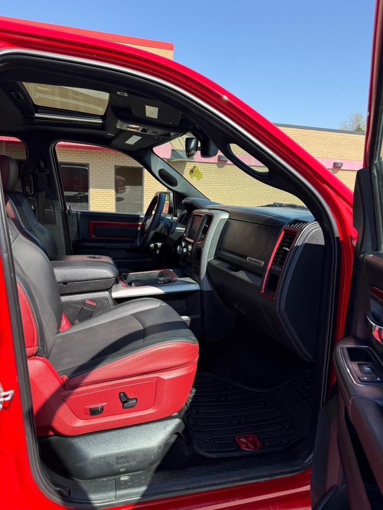 RAM 1500 Rebel Crew Cab SWB 4WD 2017