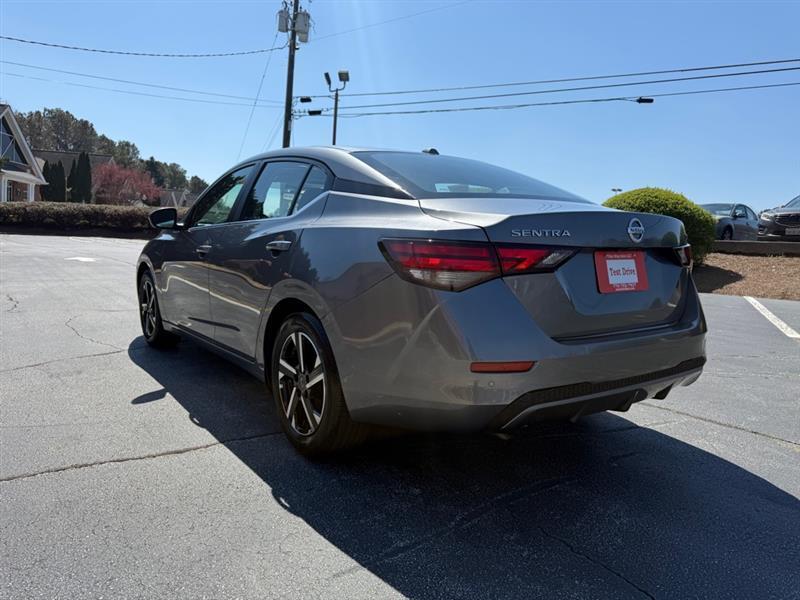Nissan Sentra SV 2025