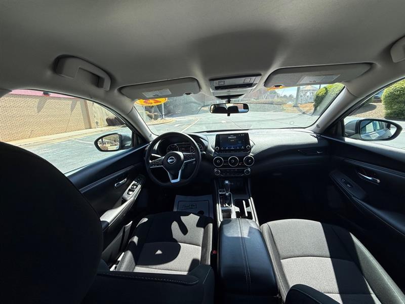 Nissan Sentra SV 2025