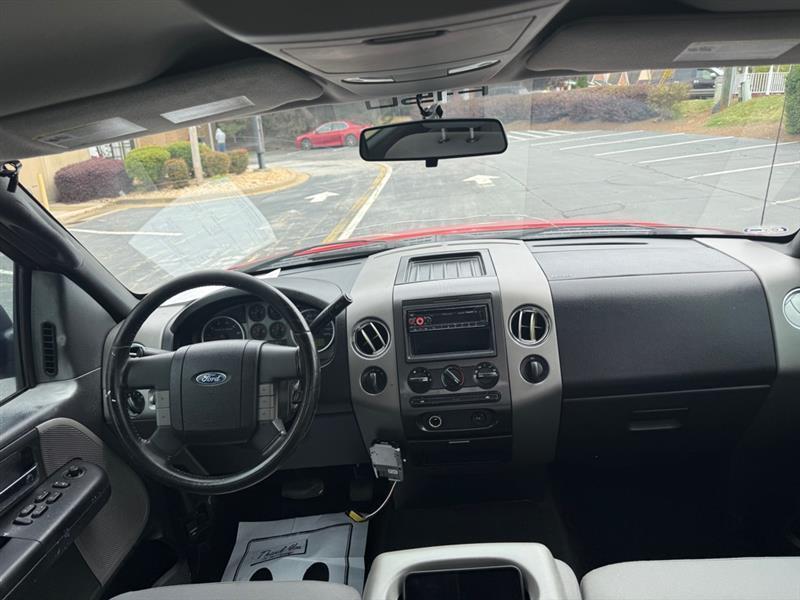 Ford F-150 XLT SuperCrew 4WD 2004