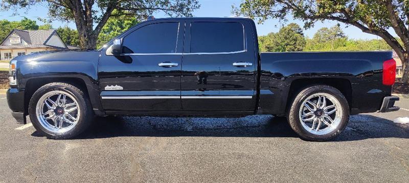 Chevrolet Silverado 1500 High Country Crew Cab Long Box 4WD 2018