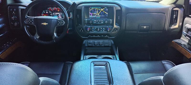 Chevrolet Silverado 1500 High Country Crew Cab Long Box 4WD 2018