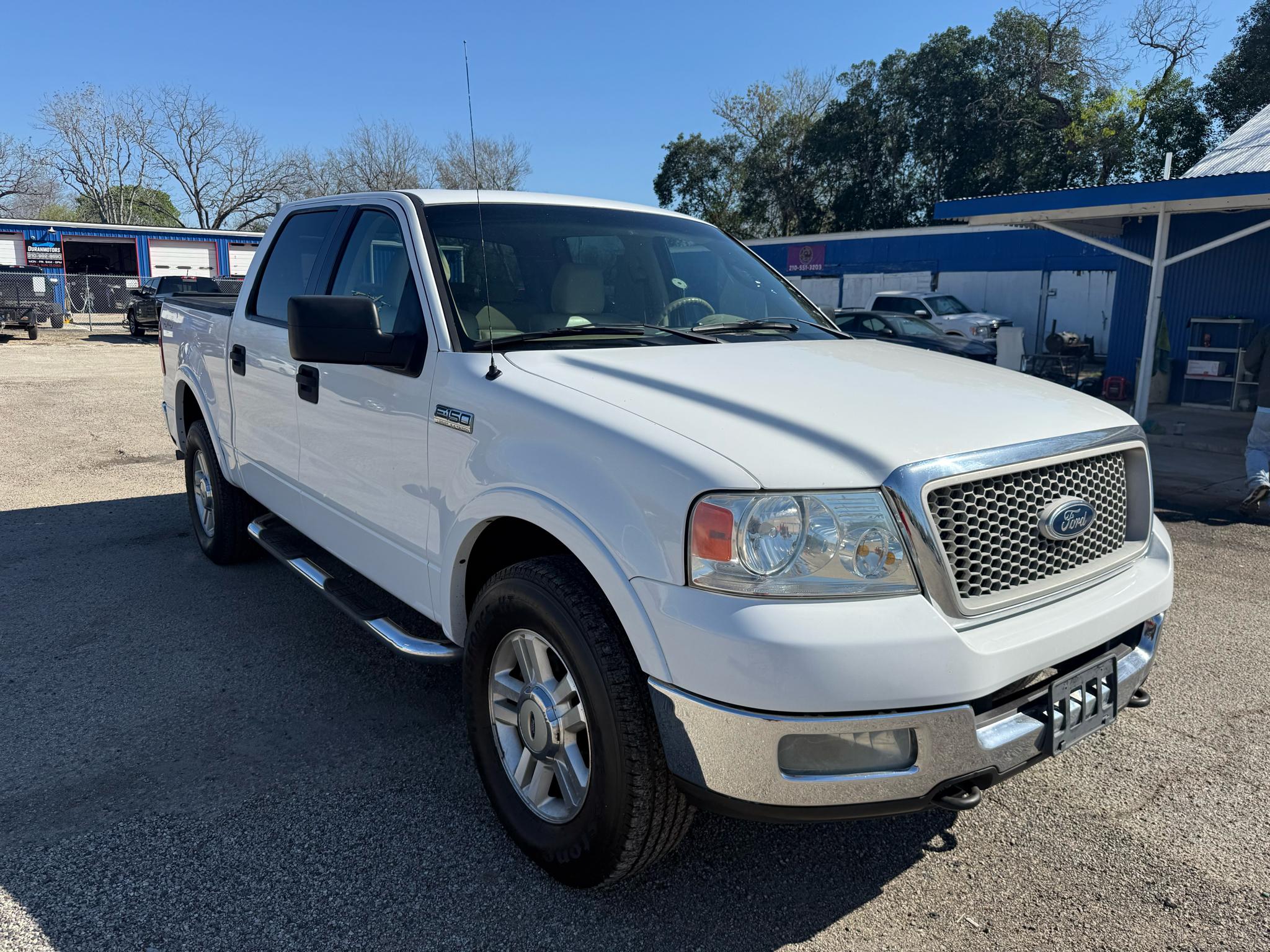 Ford F-150 Lariat SuperCrew 4WD 2004