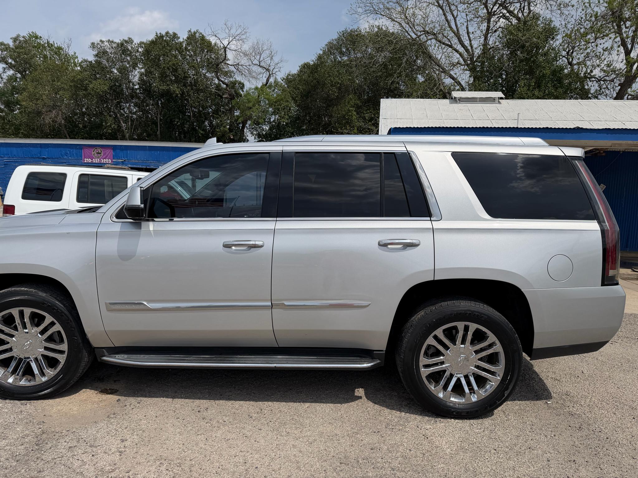 Cadillac Escalade Standard 2WD 2016