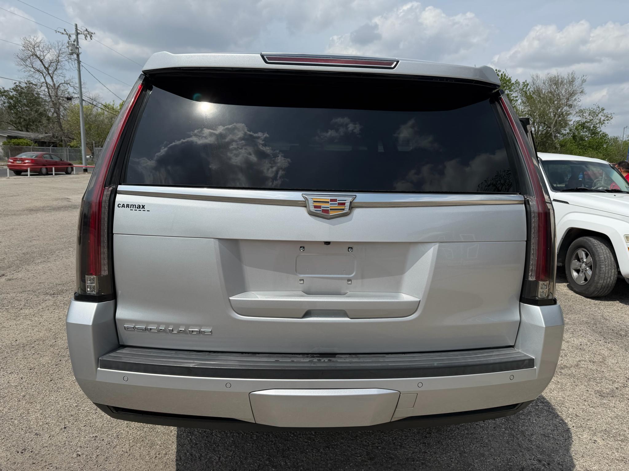Cadillac Escalade Standard 2WD 2016