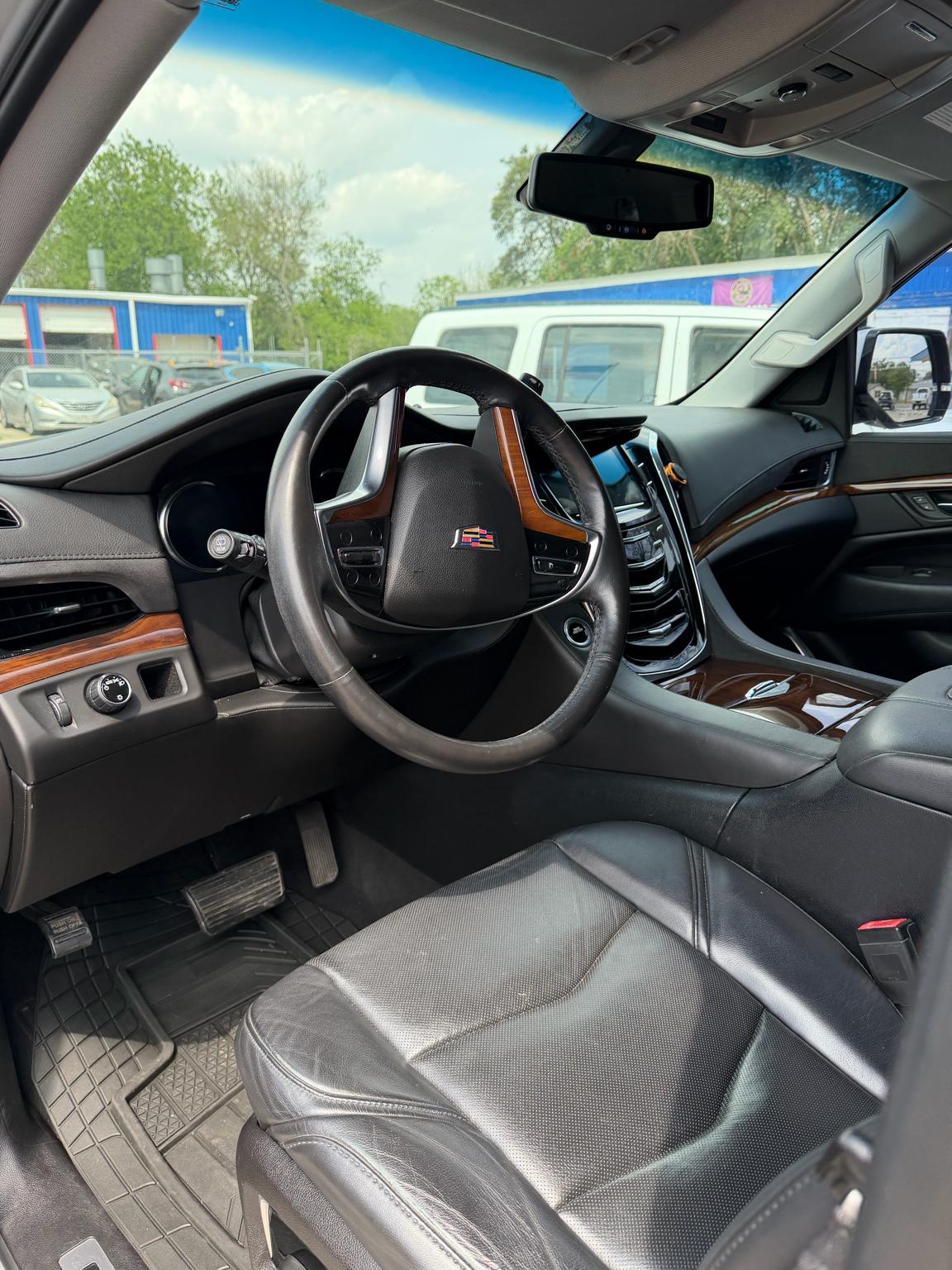 Cadillac Escalade Standard 2WD 2016