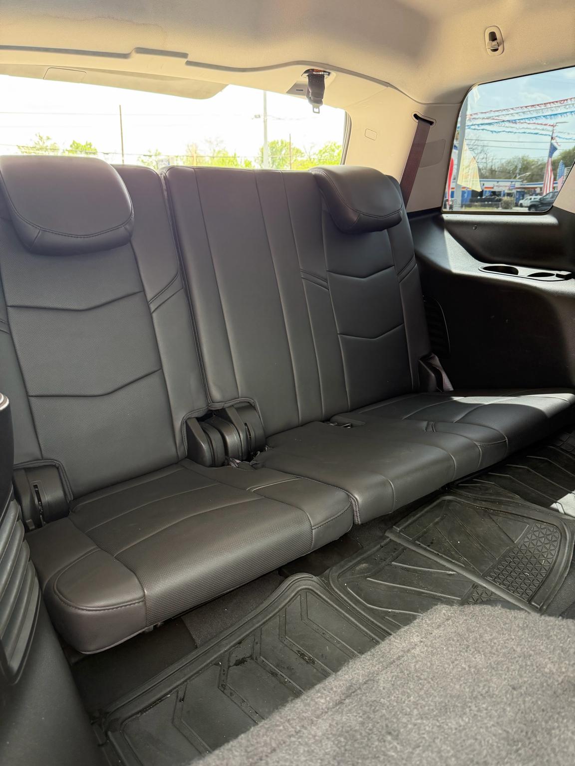 Cadillac Escalade Standard 2WD 2016