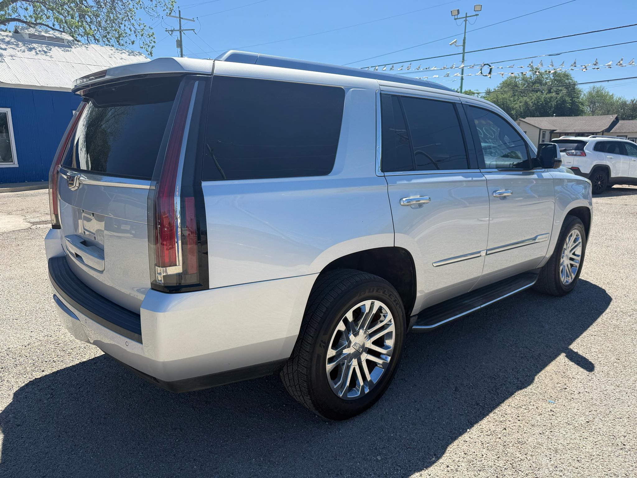 Cadillac Escalade Standard 2WD 2016