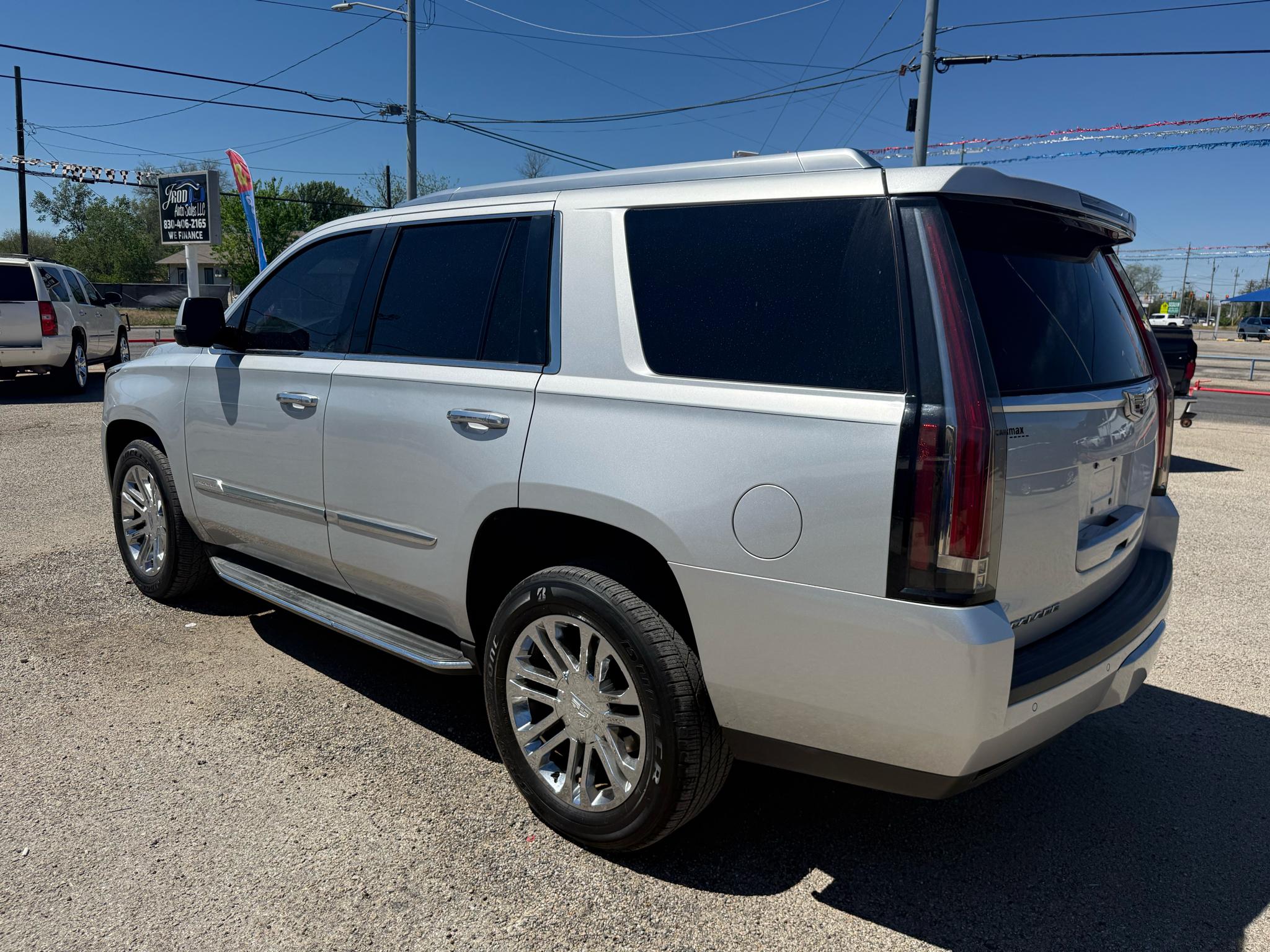 Cadillac Escalade Standard 2WD 2016