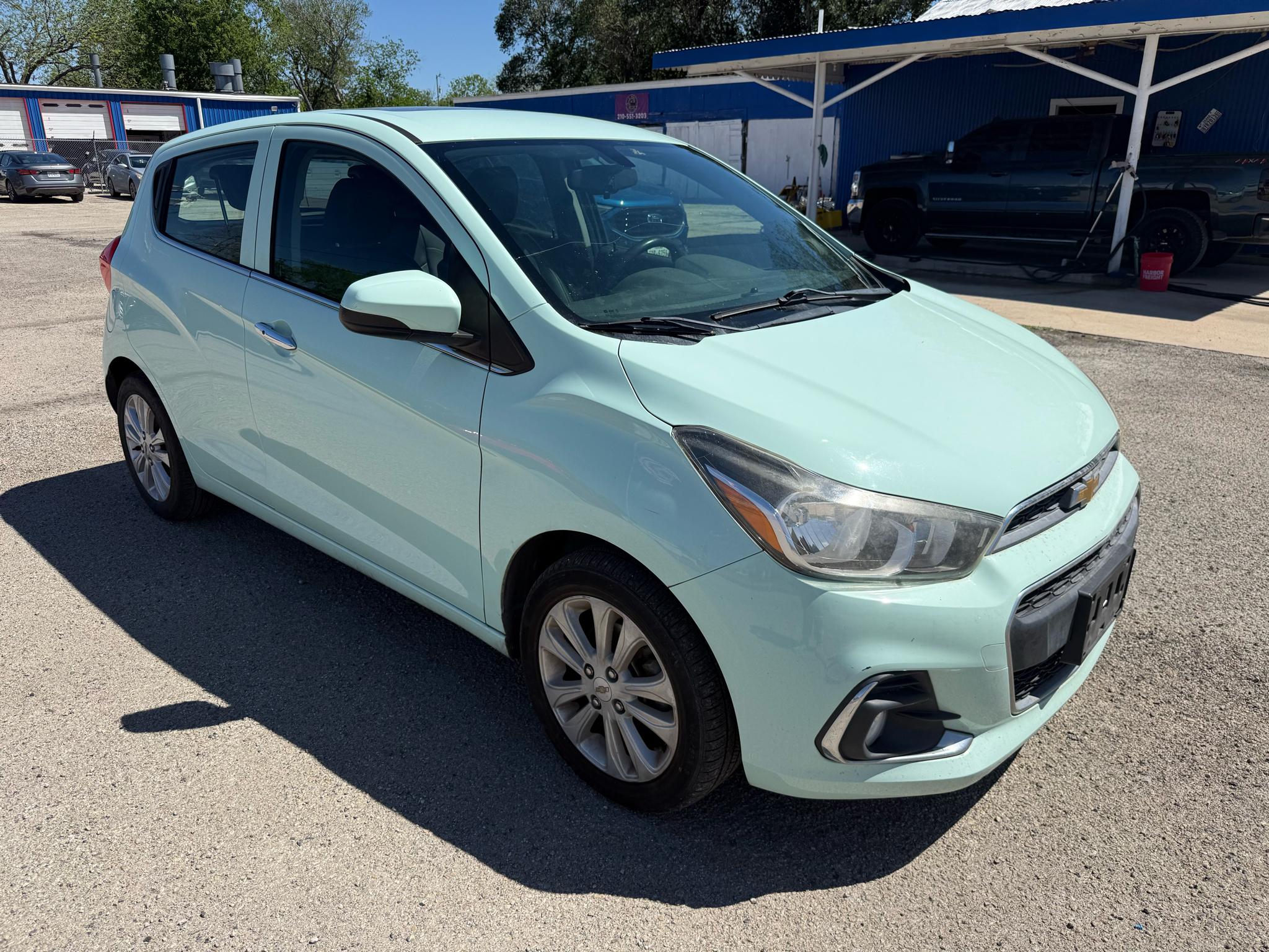 Chevrolet Spark 2LT CVT 2017