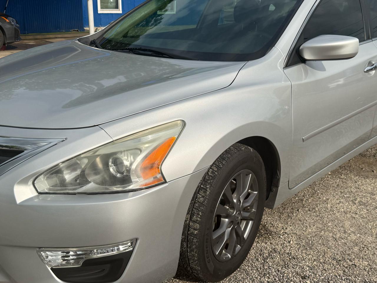 Nissan Altima 2.5 SV 2015