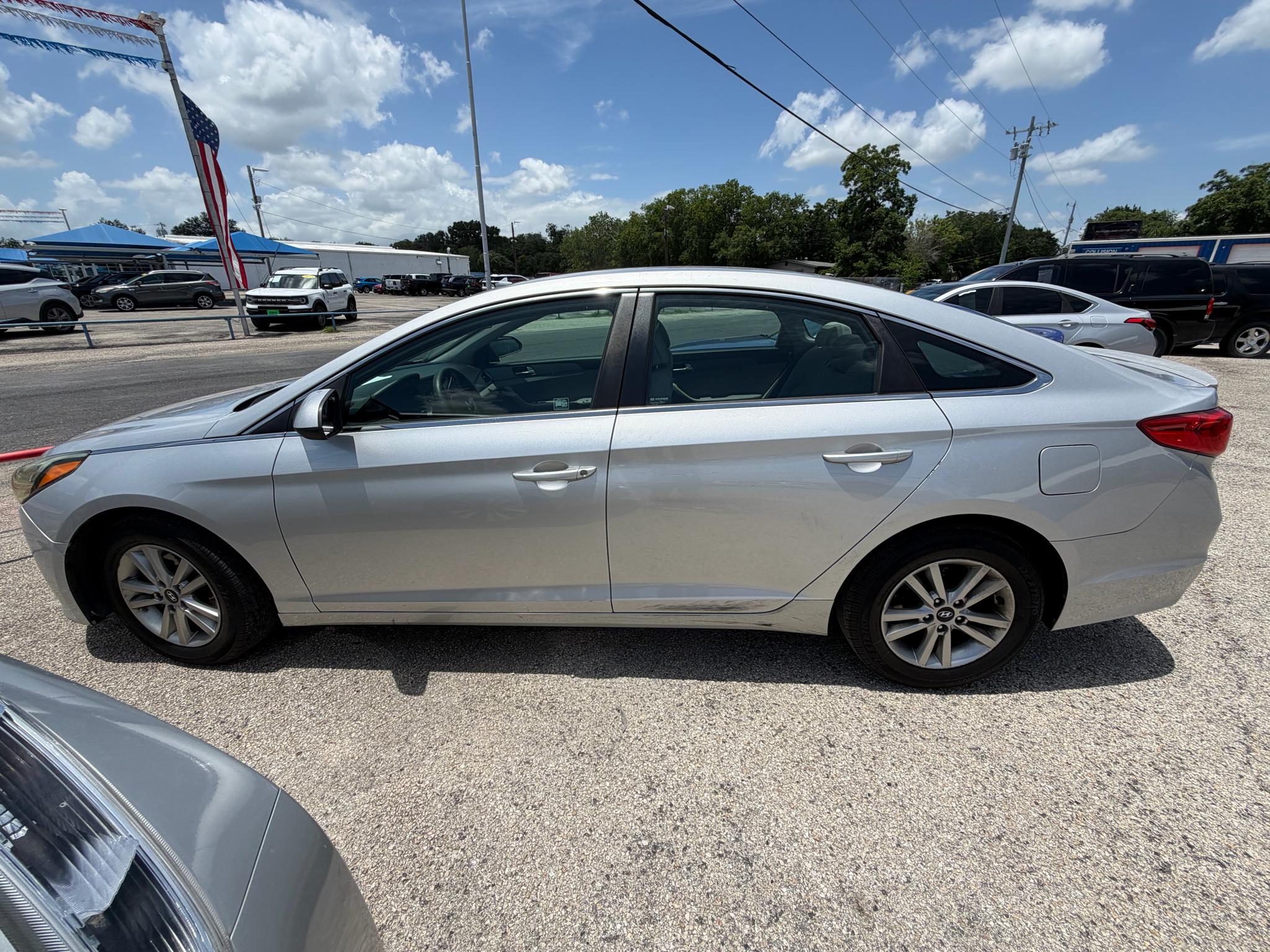 Hyundai Sonata SE 2015