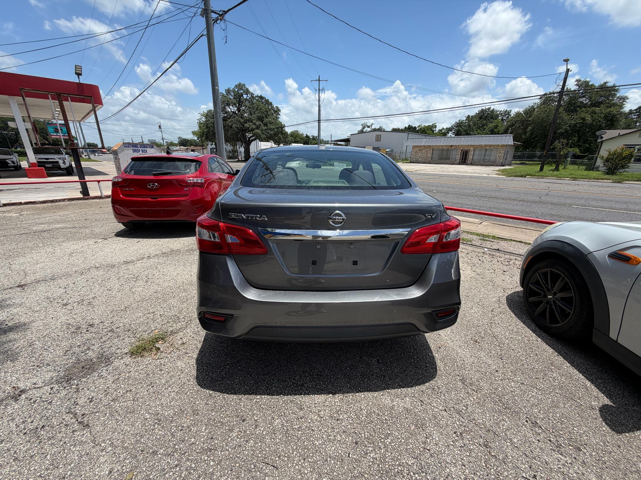 Nissan Sentra S 6MT 2017