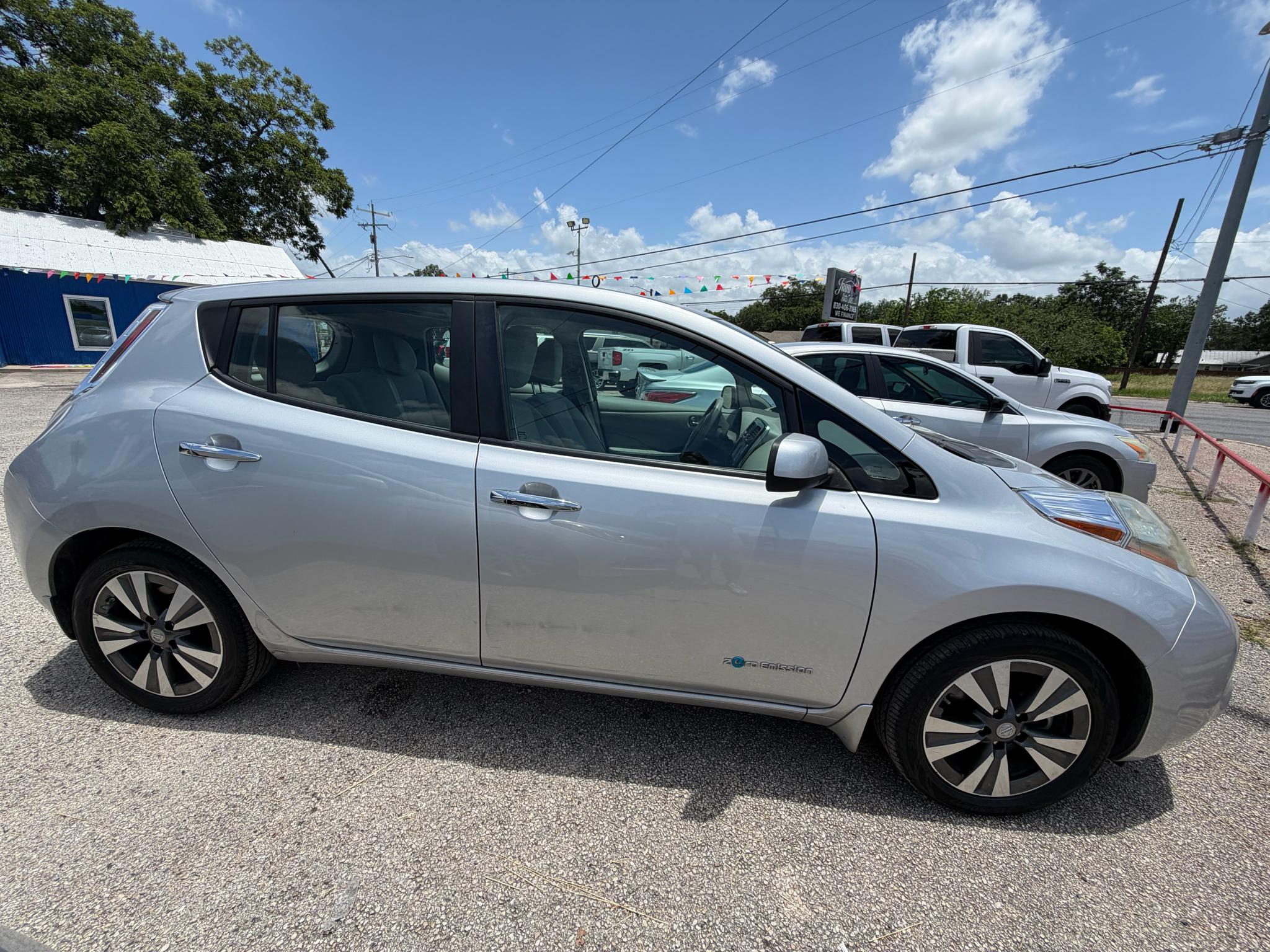 Nissan Leaf SL 2015