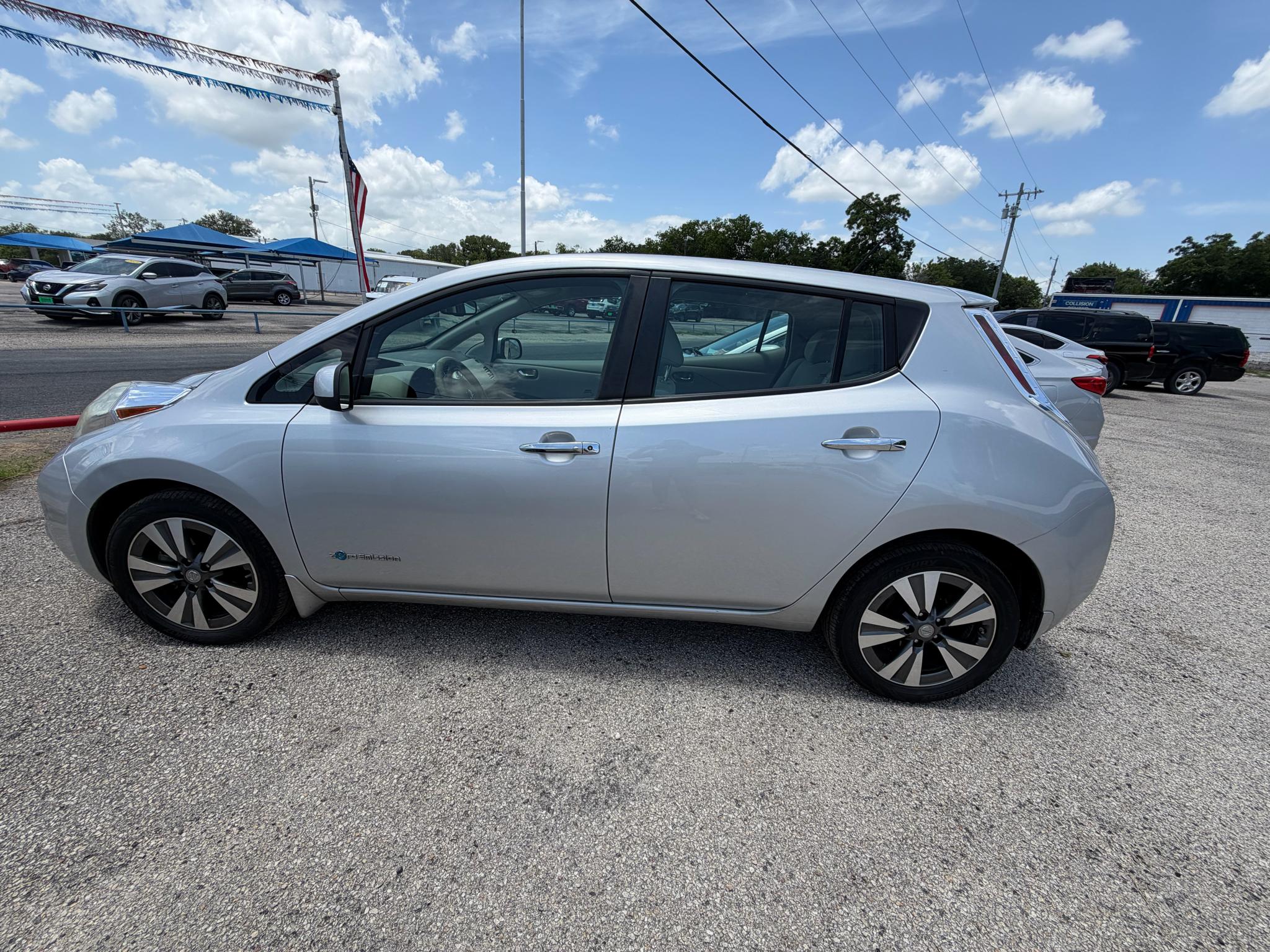 Nissan Leaf SL 2015