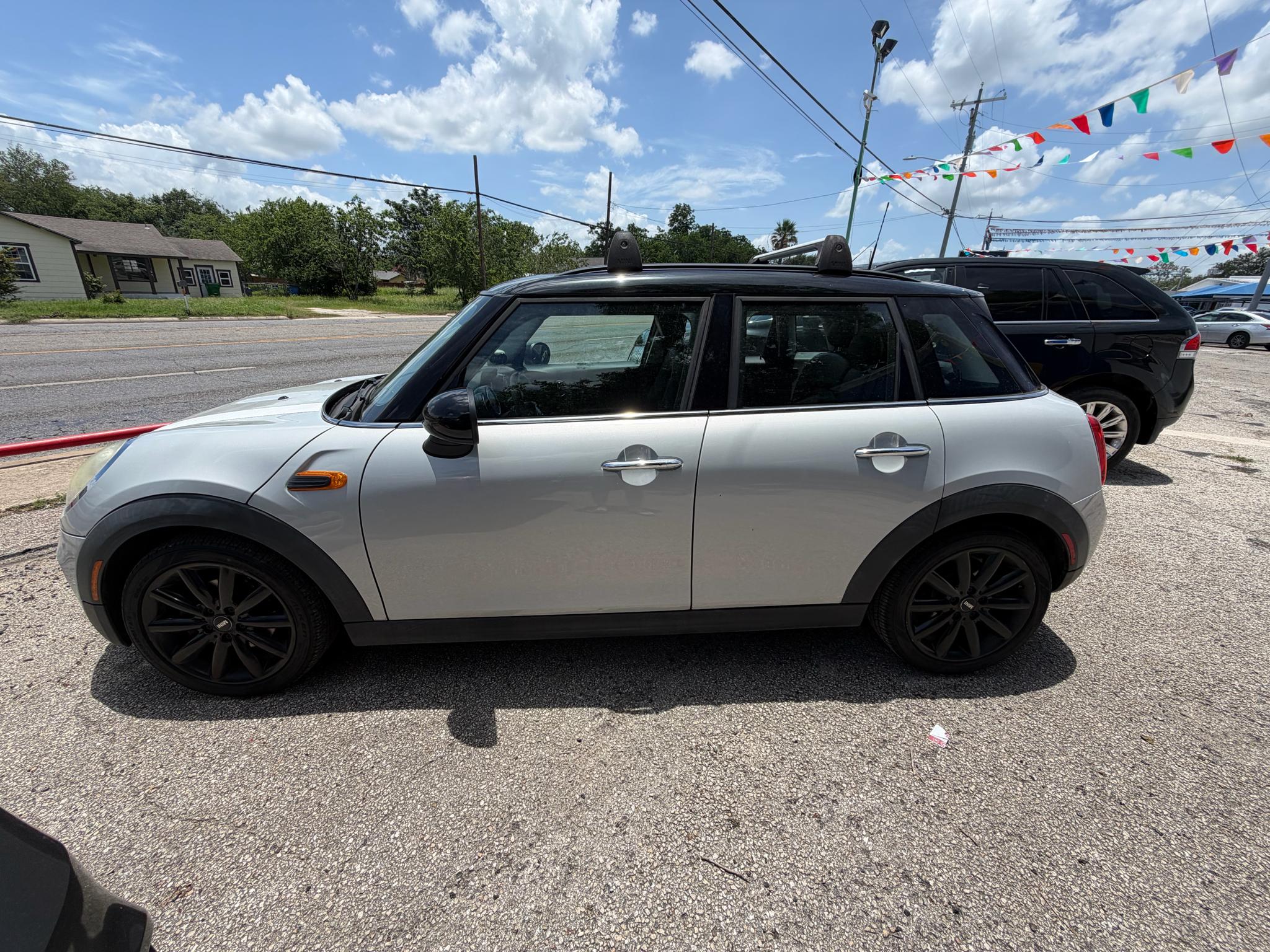 MINI Cooper Base 2015