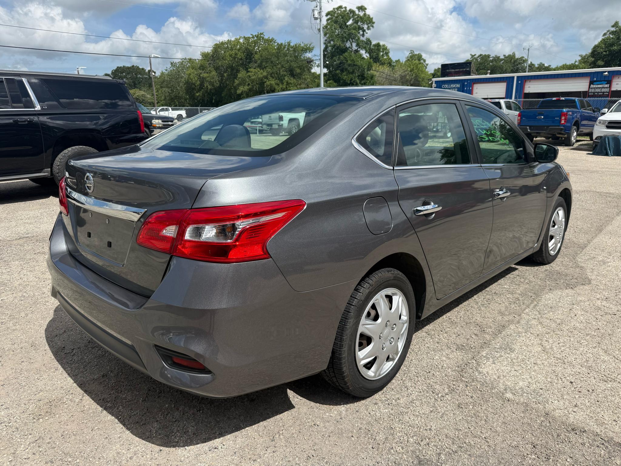 Nissan Sentra S CVT 2019