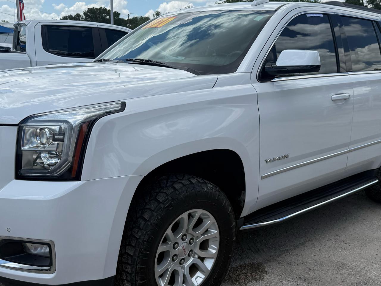 GMC Yukon SLT 4WD 2020