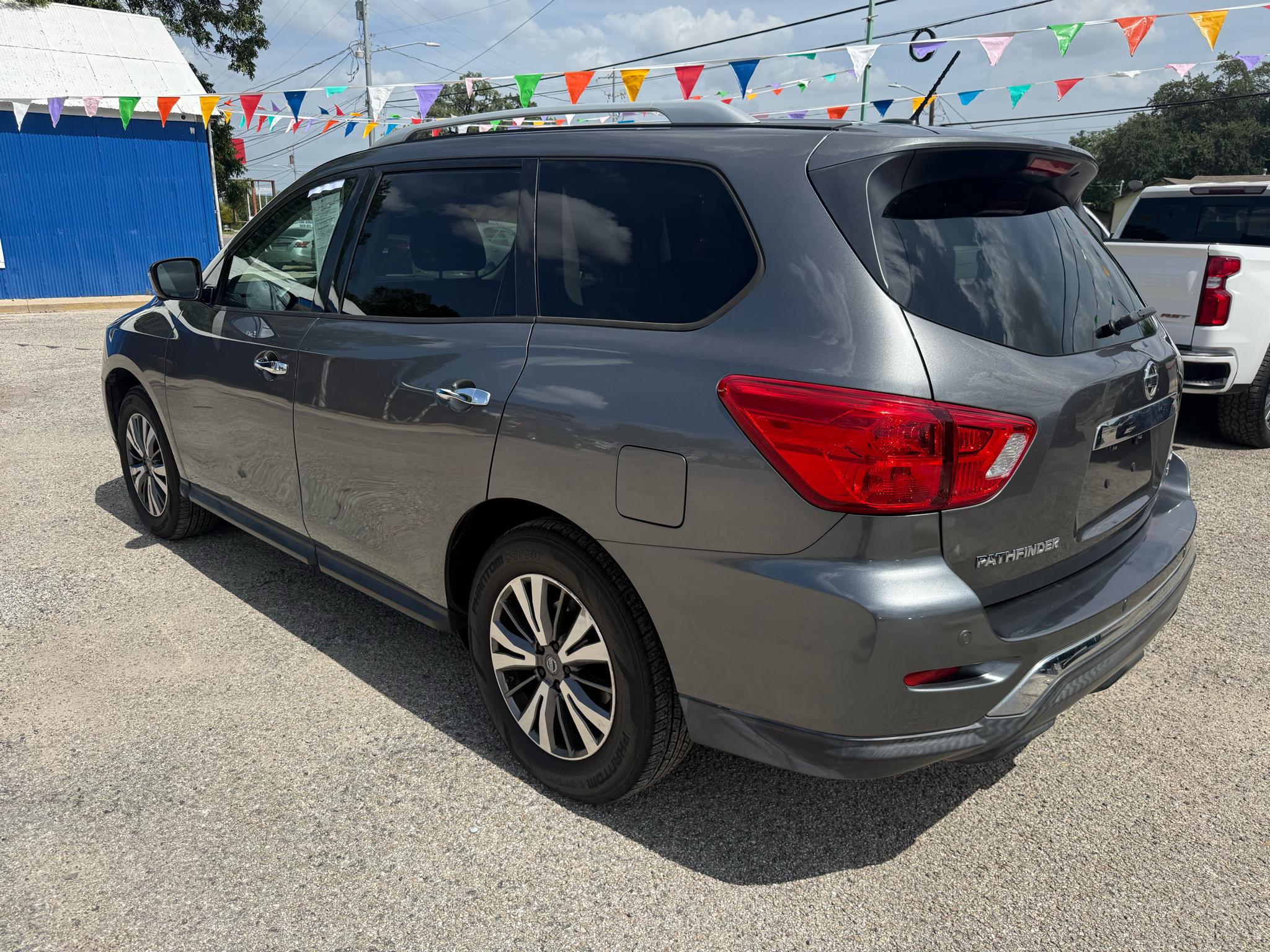 Nissan Pathfinder Platinum 4WD 2018