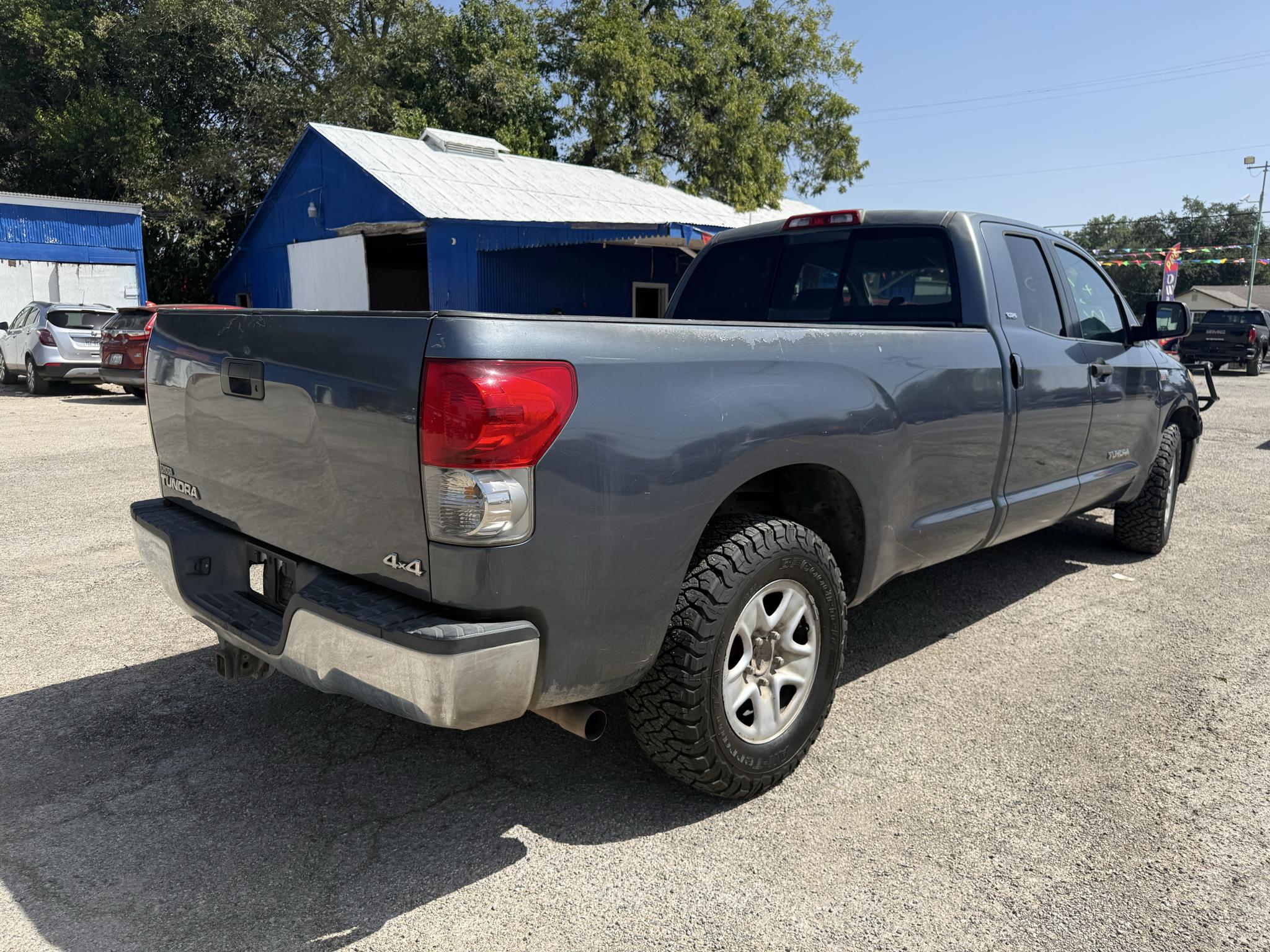 Toyota Tundra SR5 Double Cab LB 6AT 4WD 2007