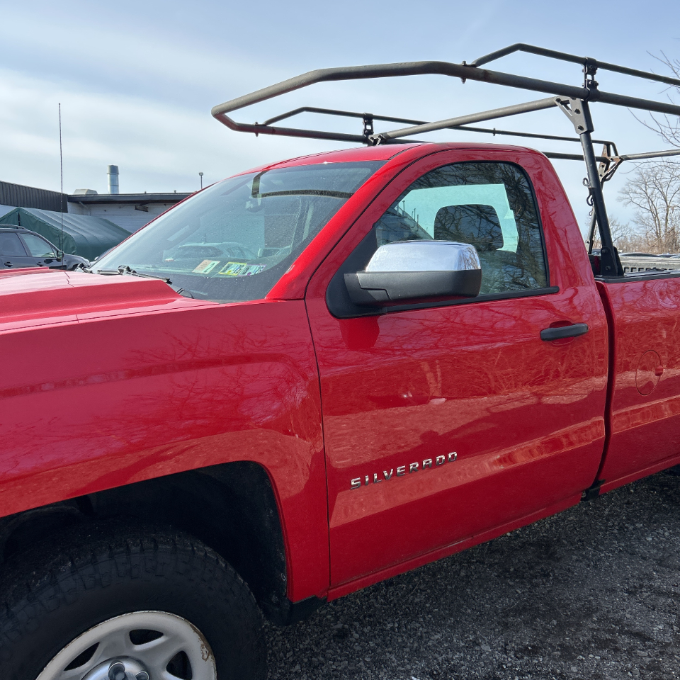 Chevrolet Silverado 1500 4WD Reg Cab 133.0" Work Truck 2017