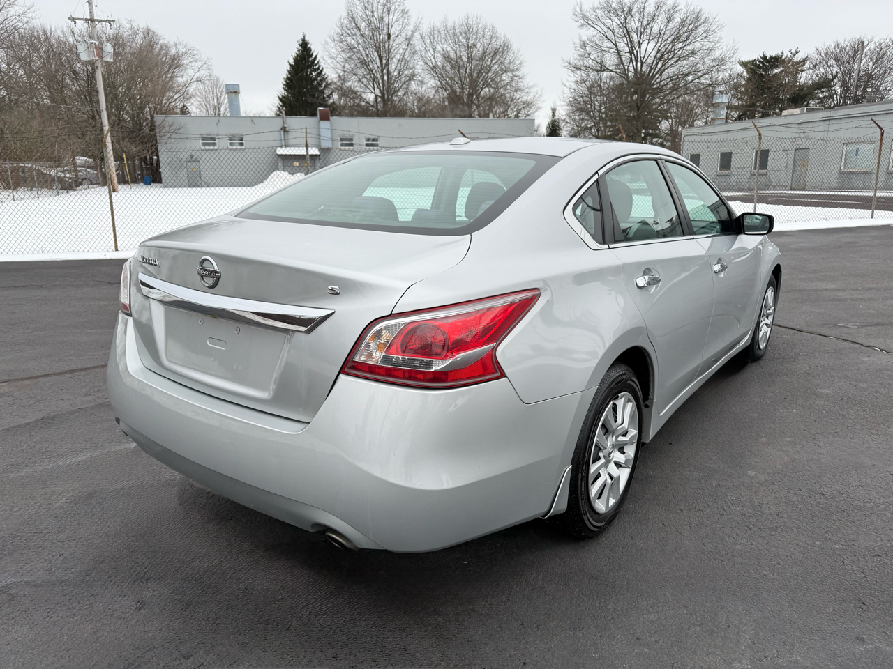Nissan Altima 4dr Sdn I4 2.5 S 2015