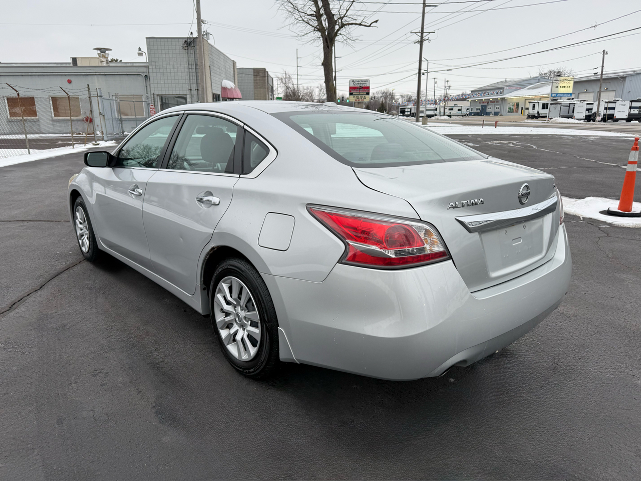 Nissan Altima 4dr Sdn I4 2.5 S 2015
