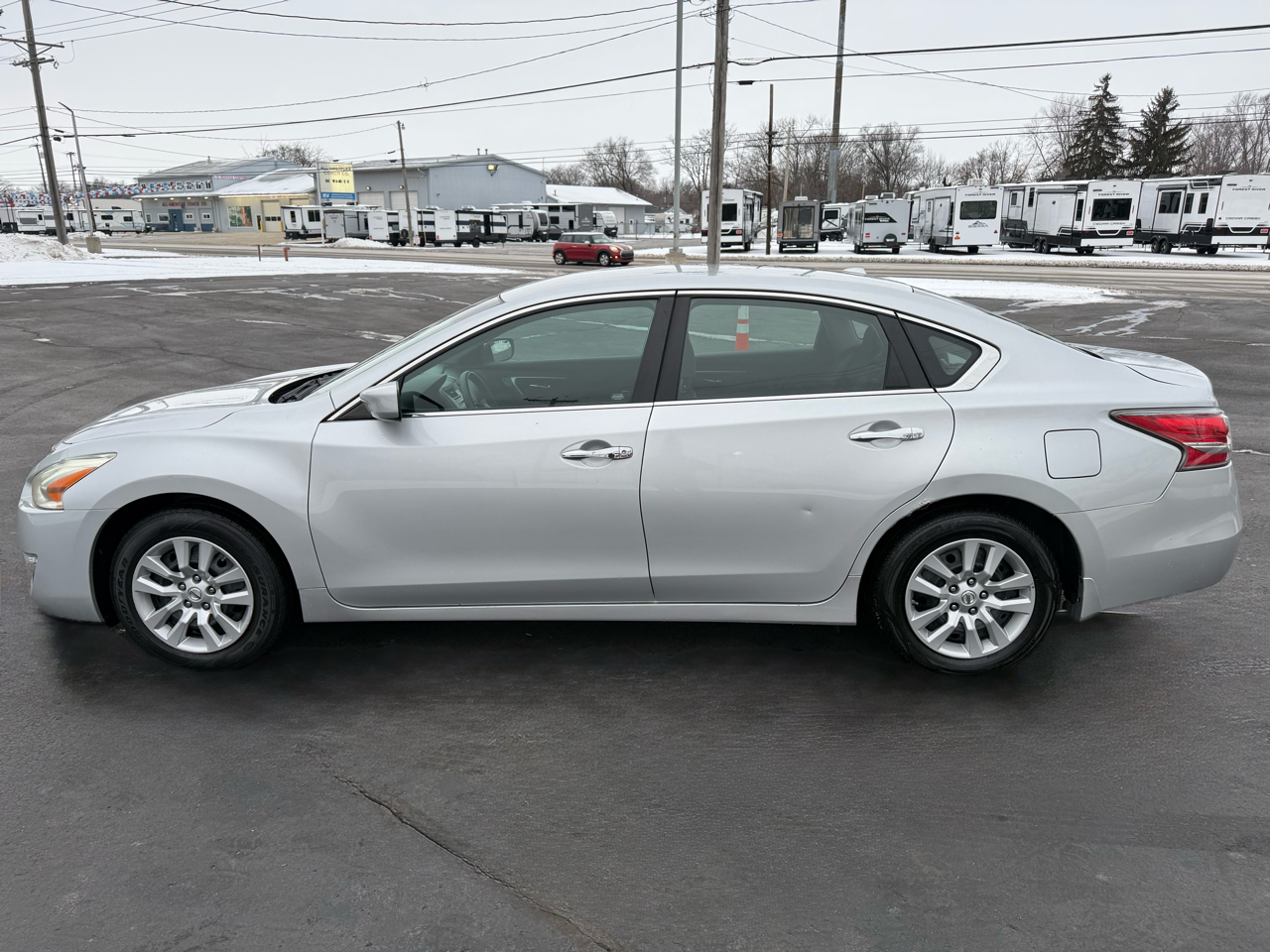 Nissan Altima 4dr Sdn I4 2.5 S 2015