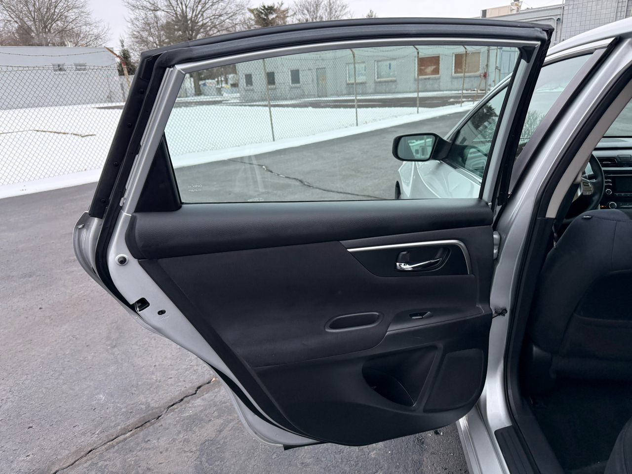 Nissan Altima 4dr Sdn I4 2.5 S 2015