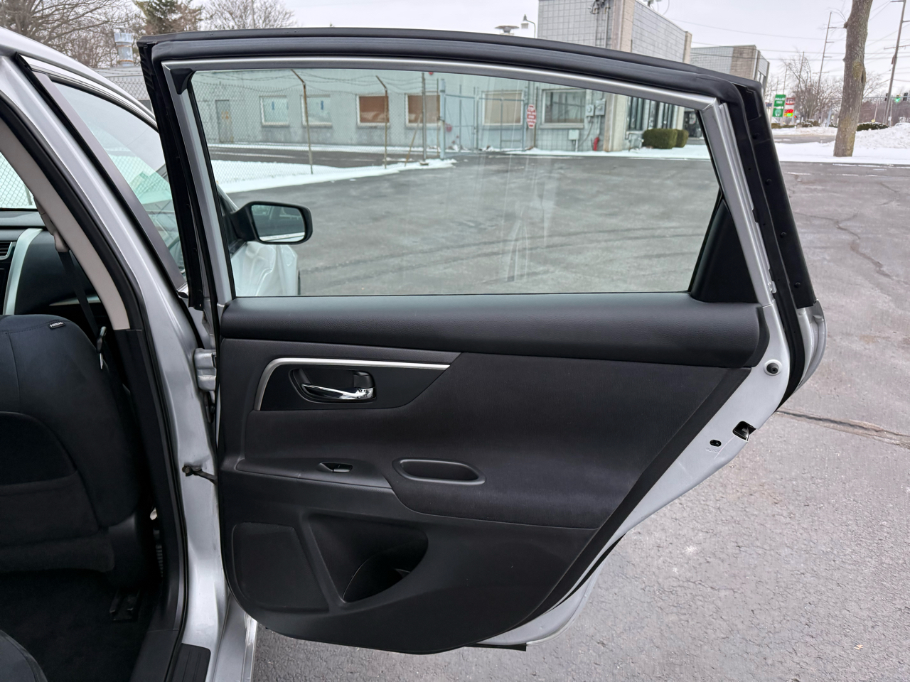 Nissan Altima 4dr Sdn I4 2.5 S 2015