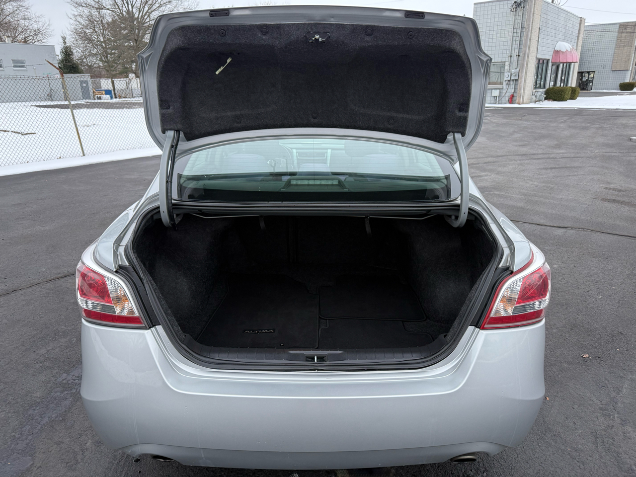 Nissan Altima 4dr Sdn I4 2.5 S 2015