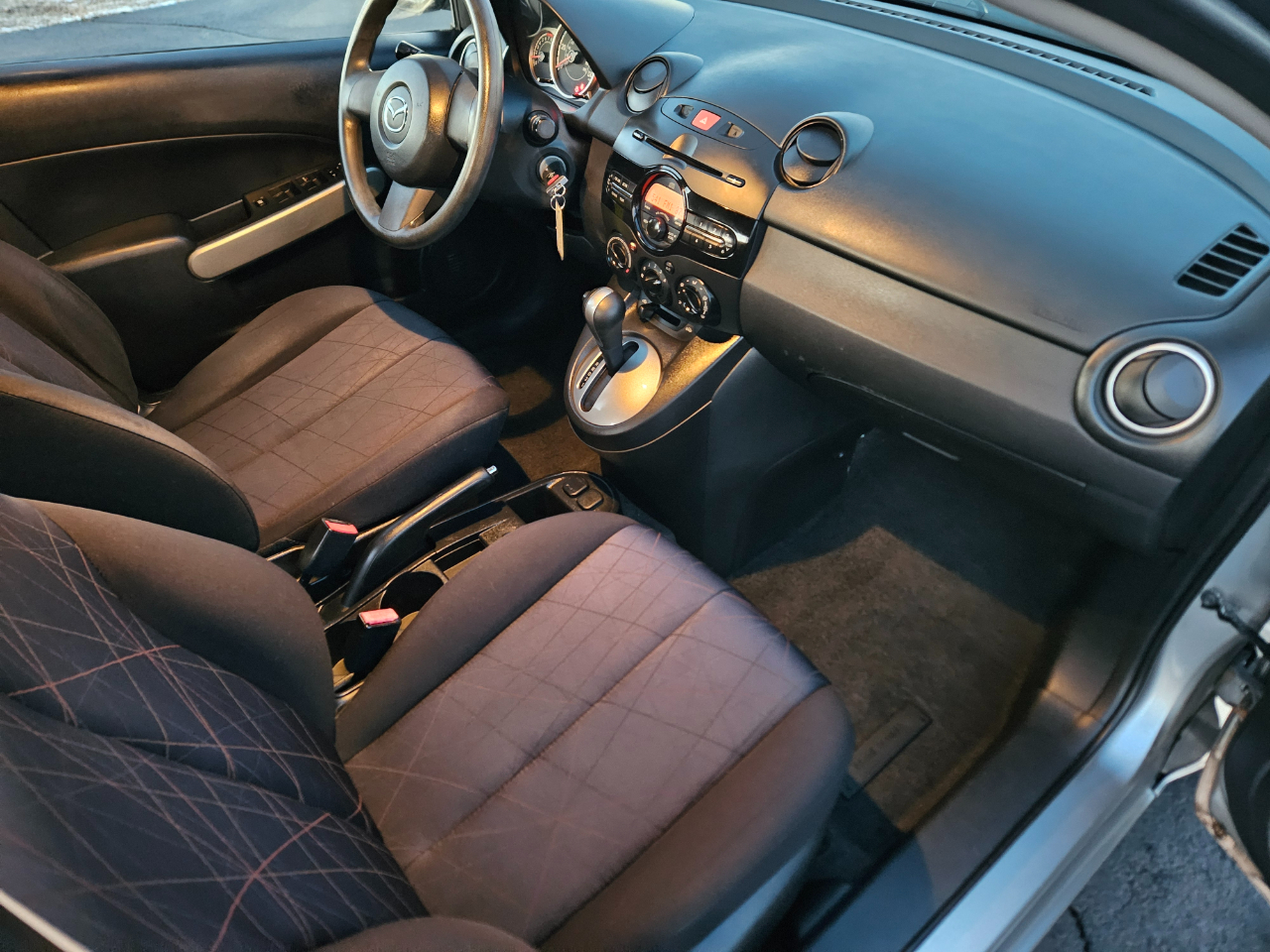 Mazda MAZDA2 4dr HB Auto Sport 2012