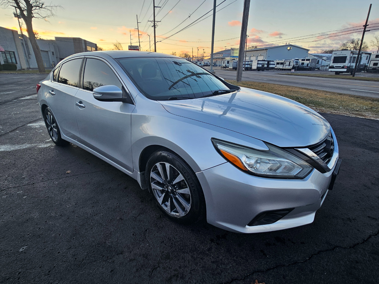 Nissan Altima 4dr Sdn I4 2.5 SL 2016