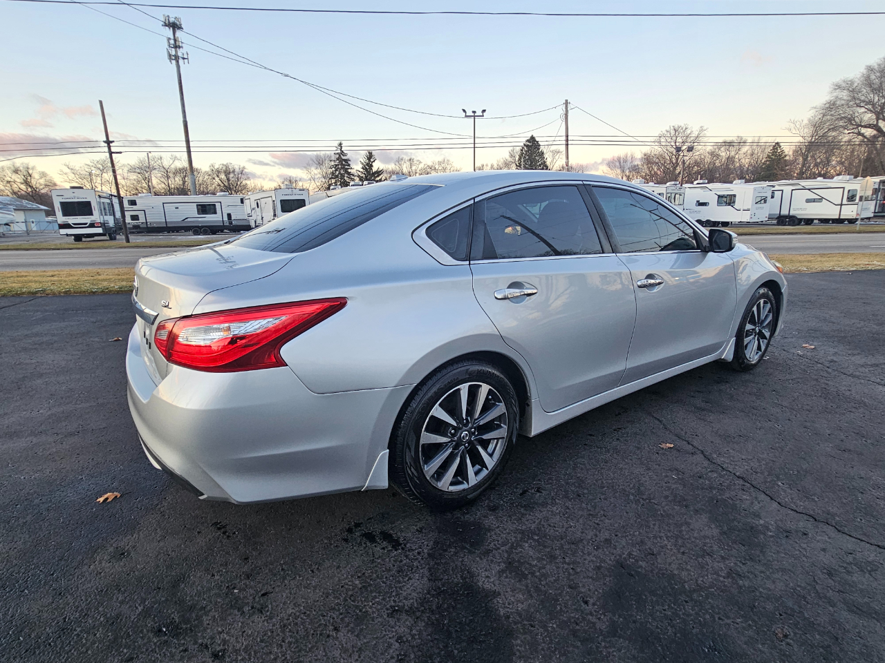 Nissan Altima 4dr Sdn I4 2.5 SL 2016