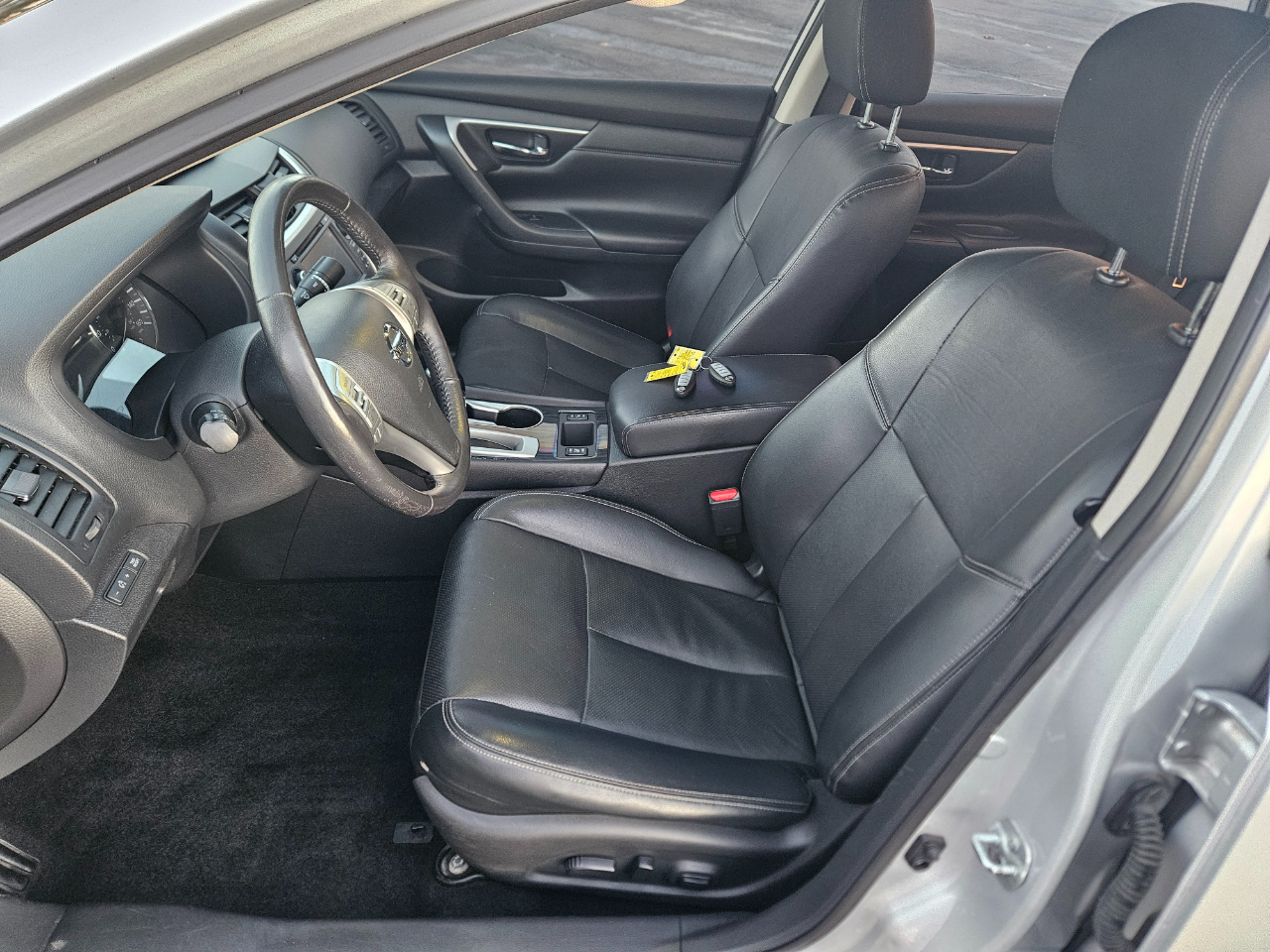 Nissan Altima 4dr Sdn I4 2.5 SL 2016