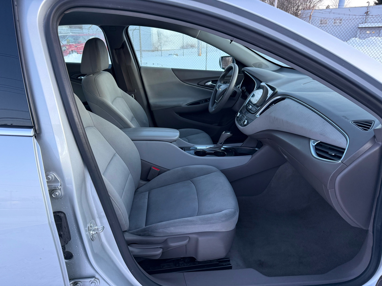 Chevrolet Malibu 4dr Sdn LT 2020