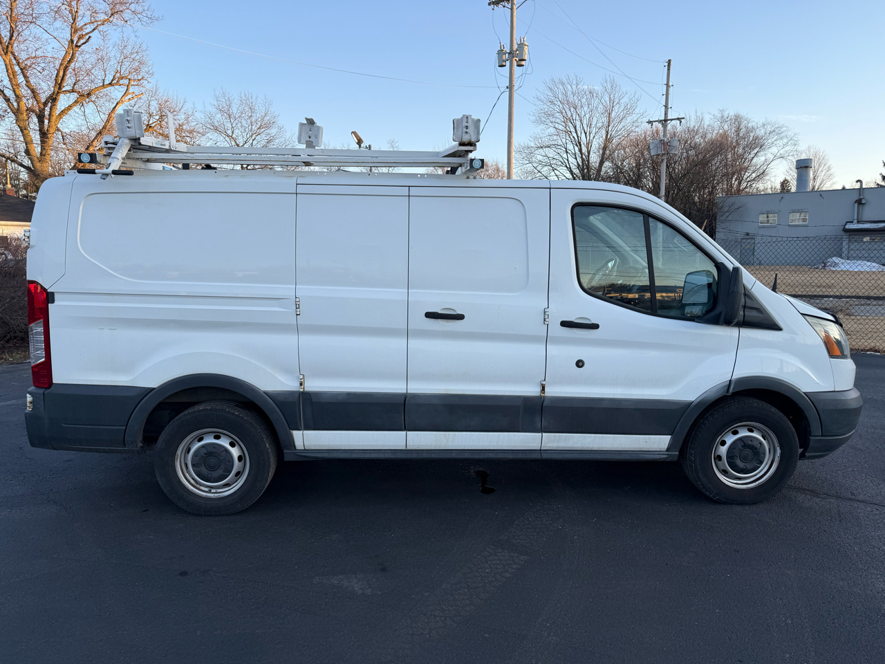 Ford Transit Cargo Van T-150 130" Low Rf 8600 GVWR Swing-Out RH Dr 2015