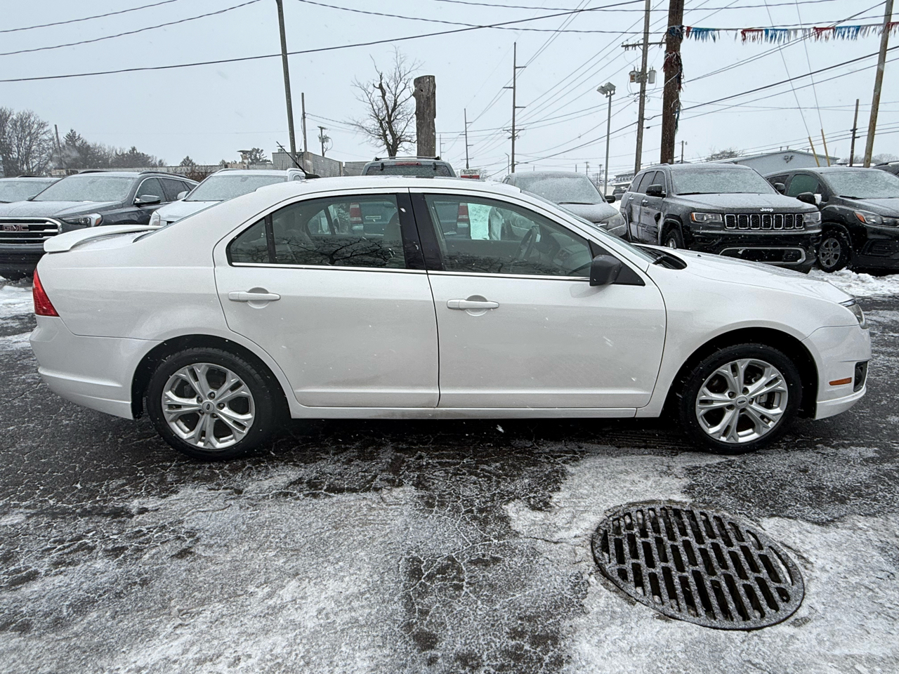 Ford Fusion 4dr Sdn SE FWD 2012