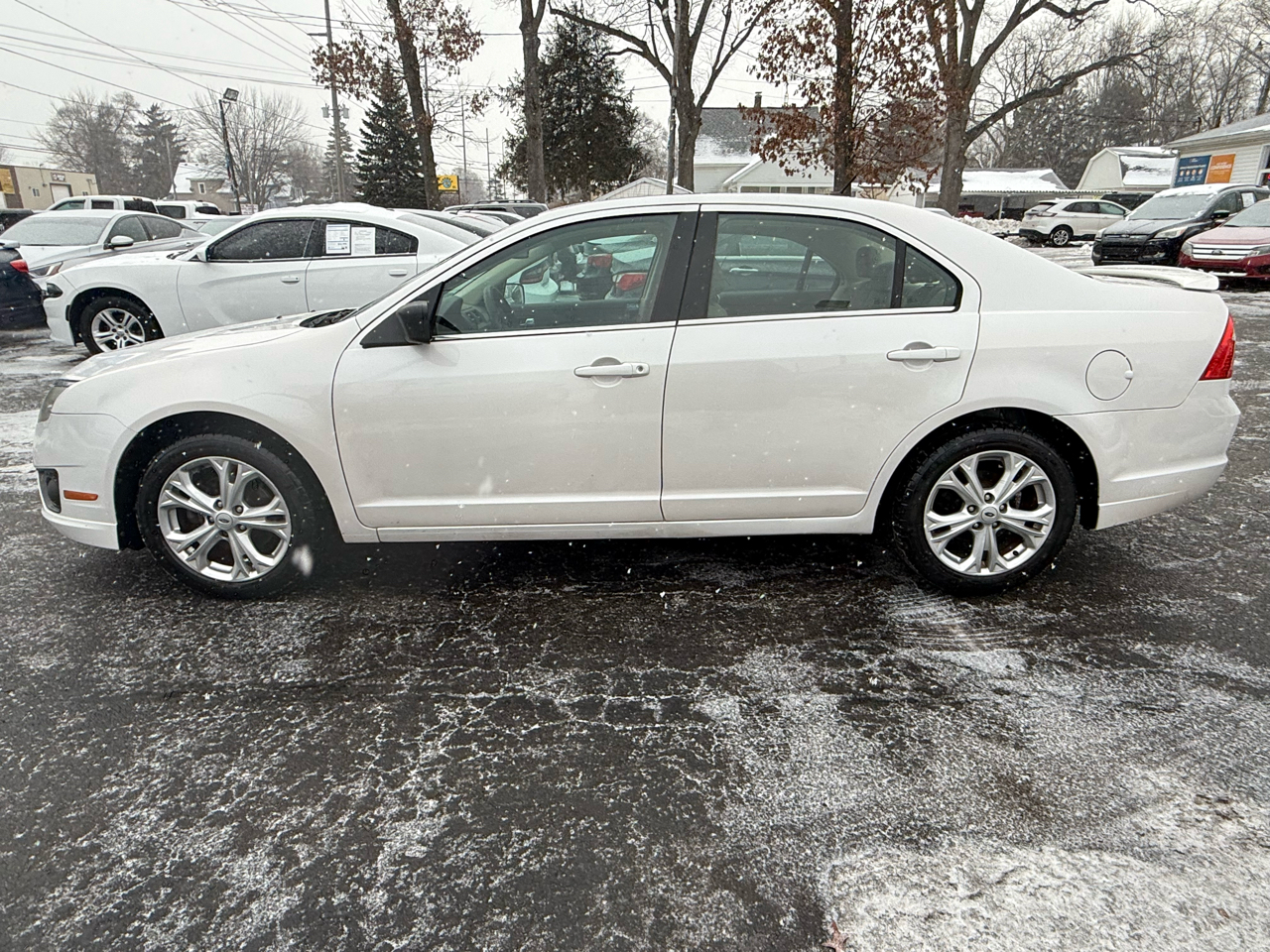 Ford Fusion 4dr Sdn SE FWD 2012