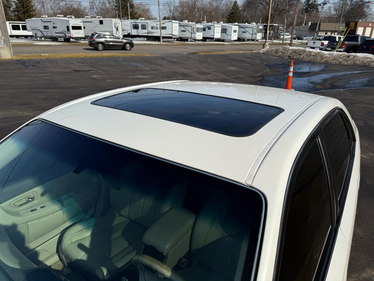 Toyota Avalon 4dr Sdn XLS w/Bench Seat 2000