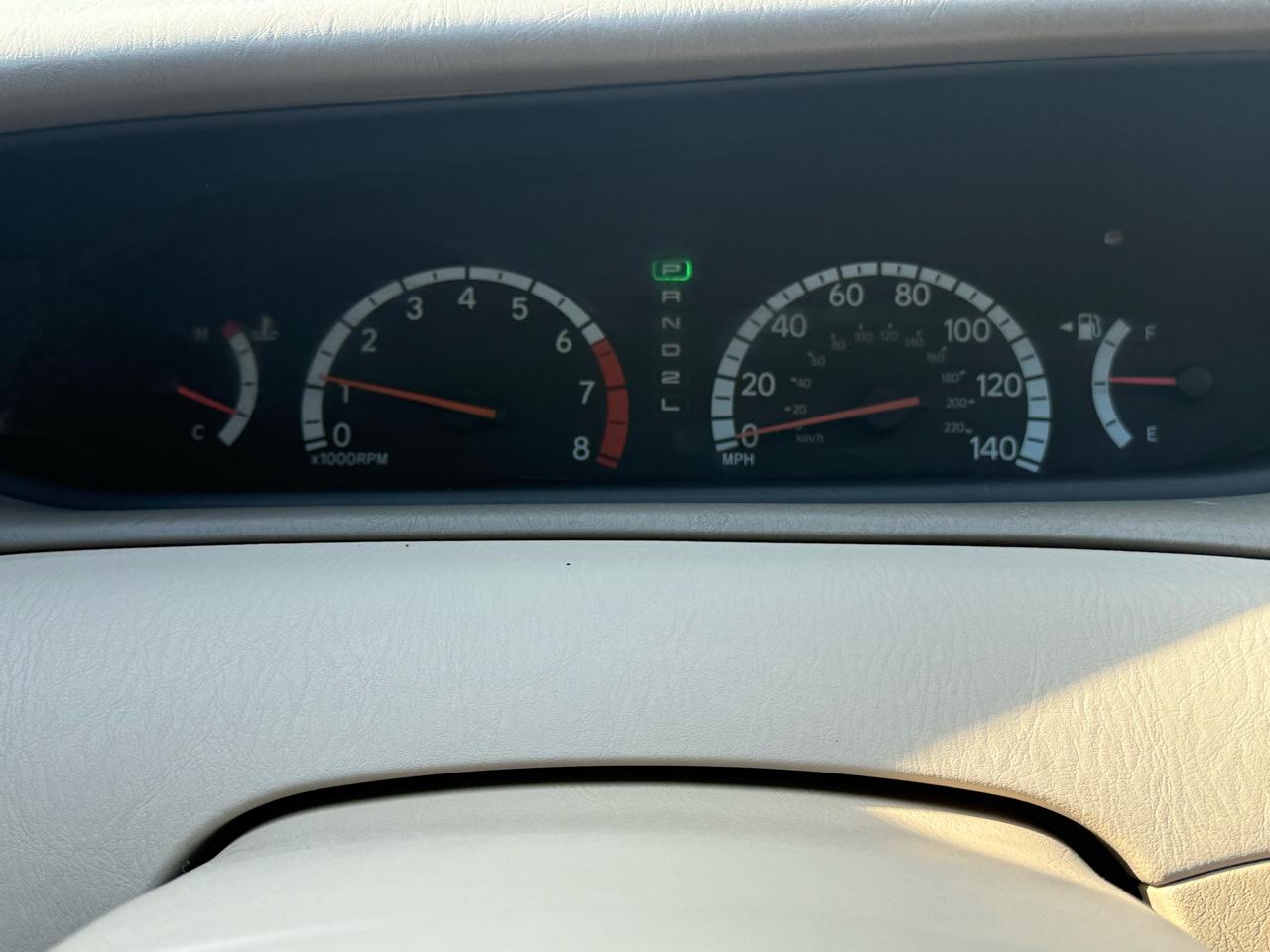 Toyota Avalon 4dr Sdn XLS w/Bench Seat 2000