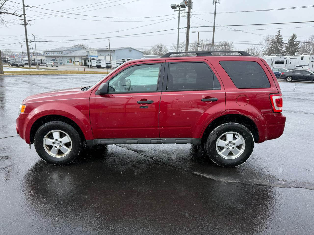 Ford Escape FWD 4dr XLT 2011