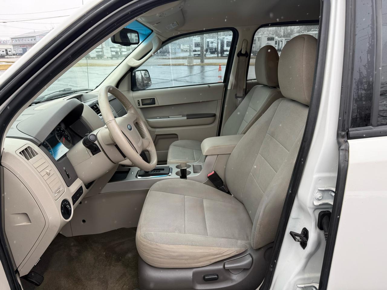 Ford Escape FWD 4dr XLT 2012