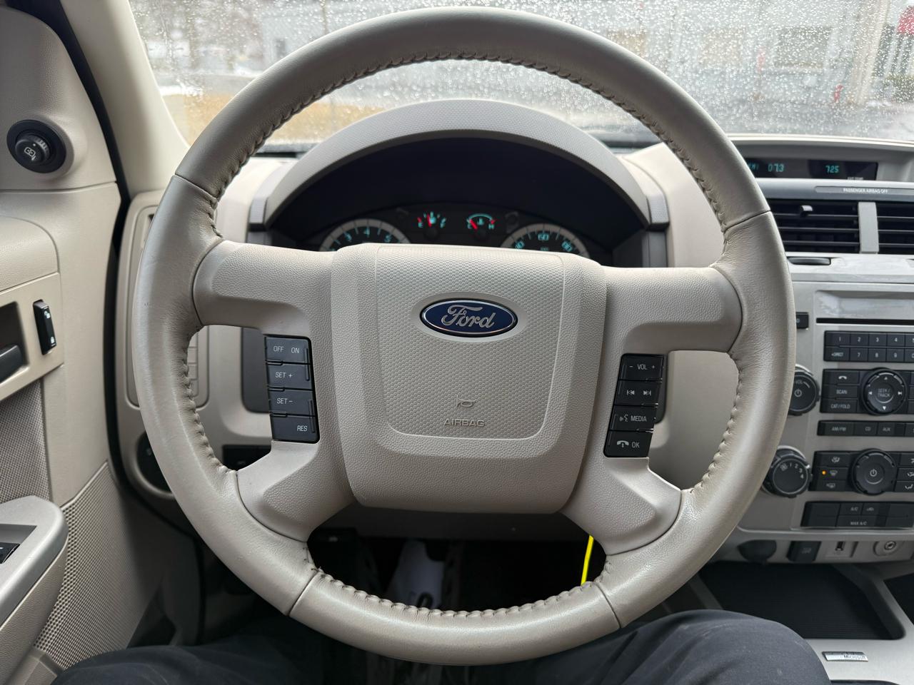 Ford Escape FWD 4dr XLT 2012