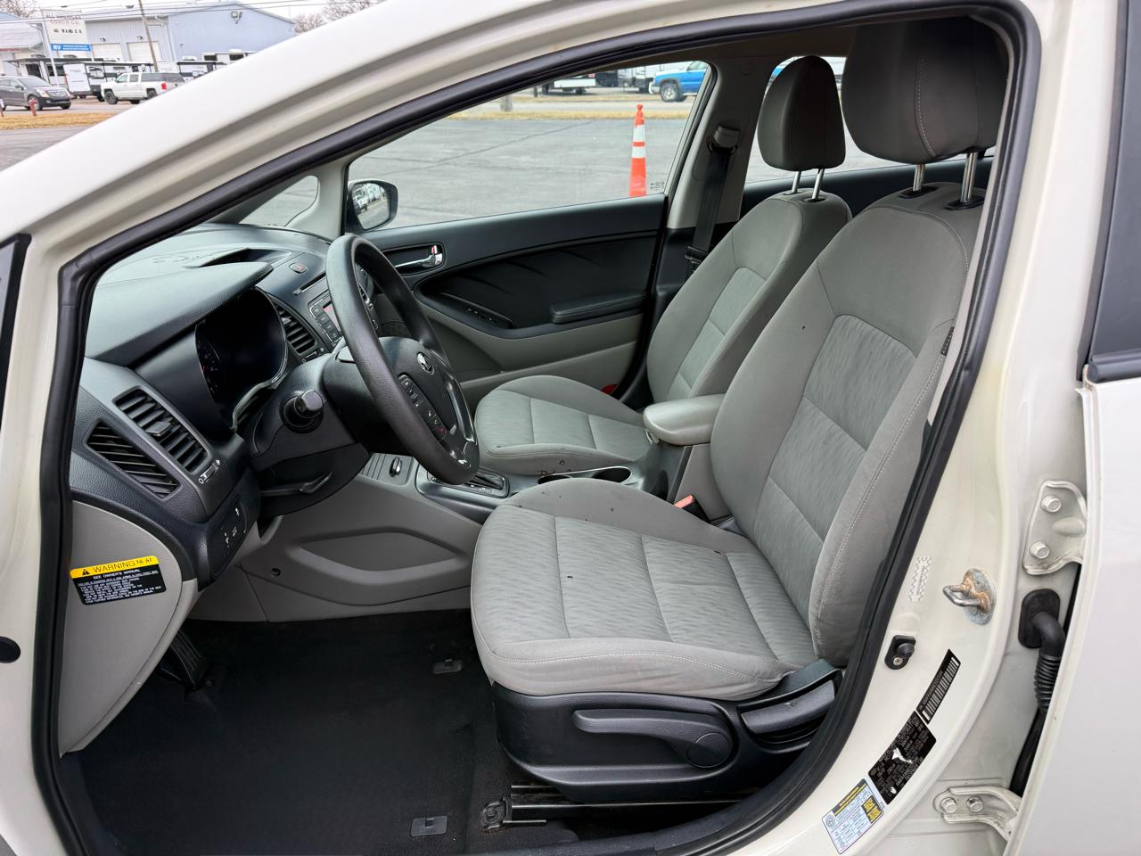 Kia Forte 4dr Sdn Auto LX 2014