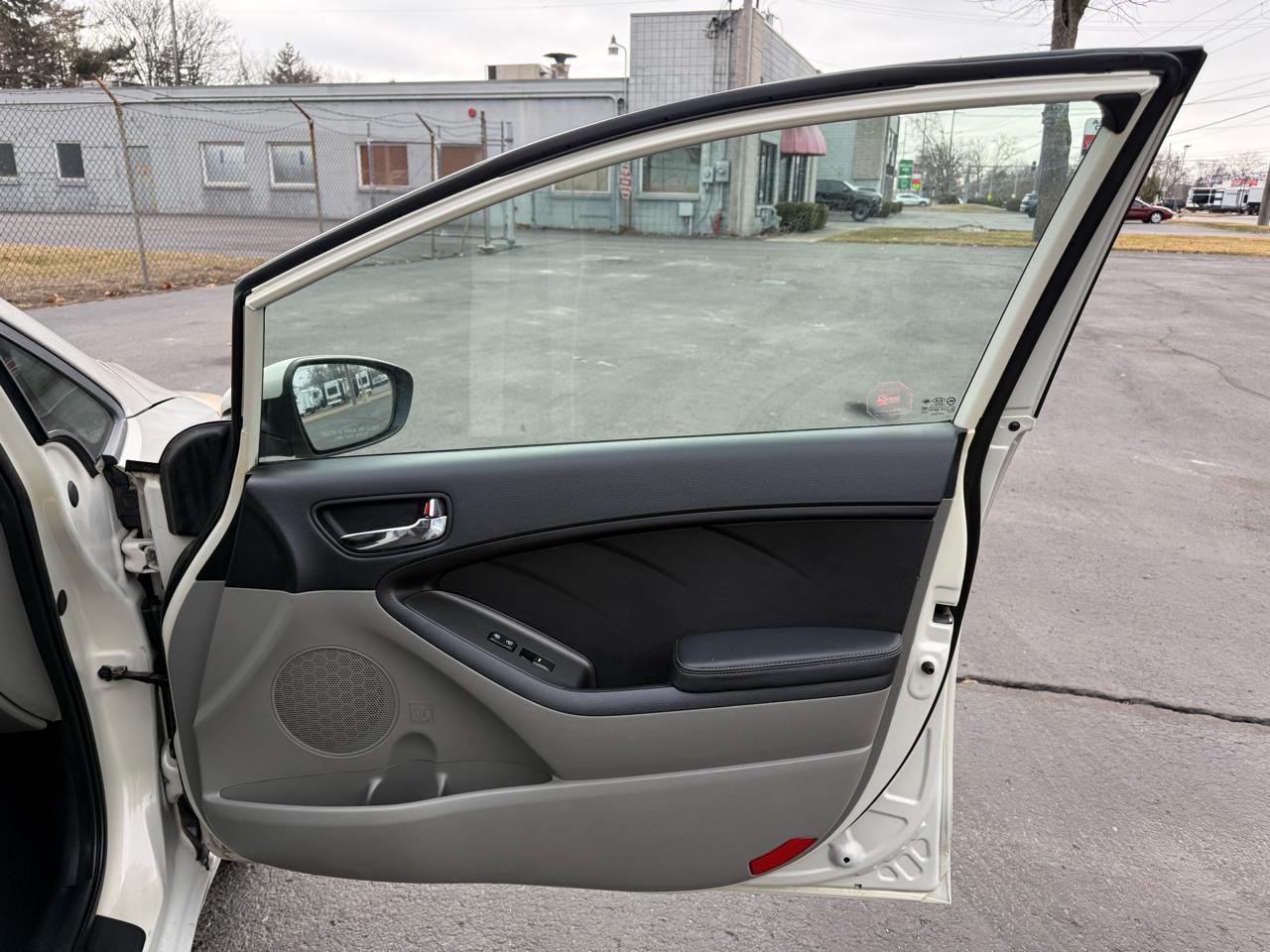 Kia Forte 4dr Sdn Auto LX 2014