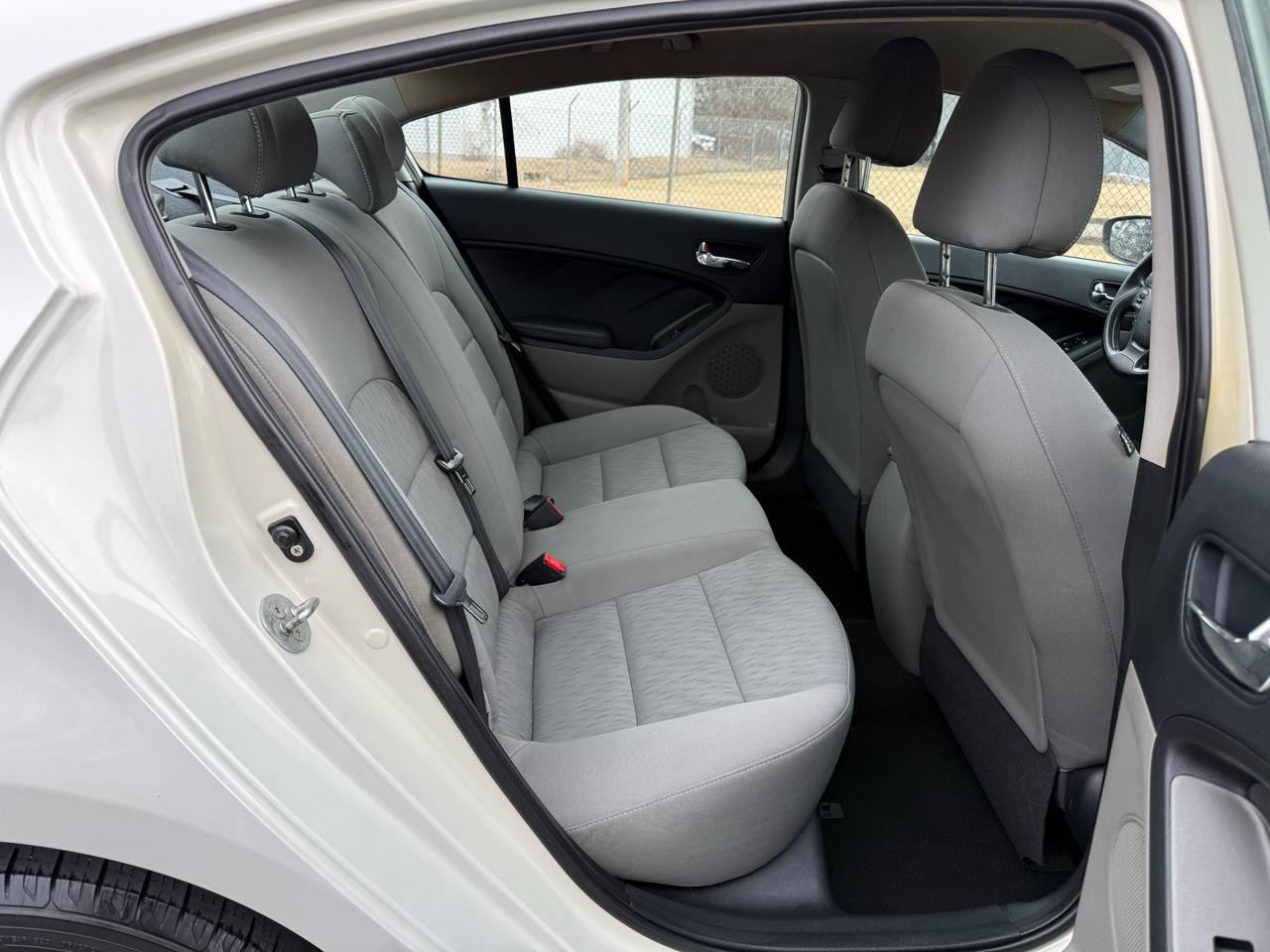 Kia Forte 4dr Sdn Auto LX 2014